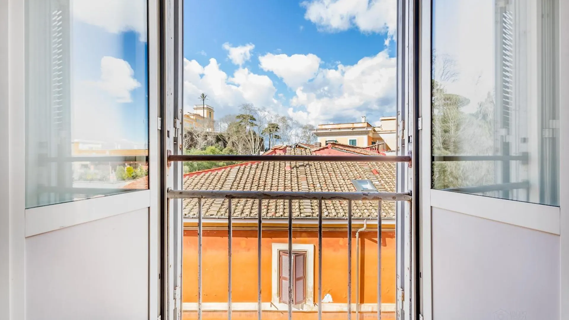 Trastevere Holiday Rome Apartment